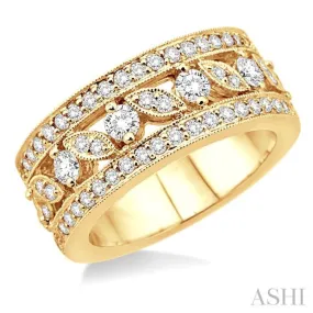 1 1/4 Ctw Diamond Wedding Band in 18K Yellow Gold