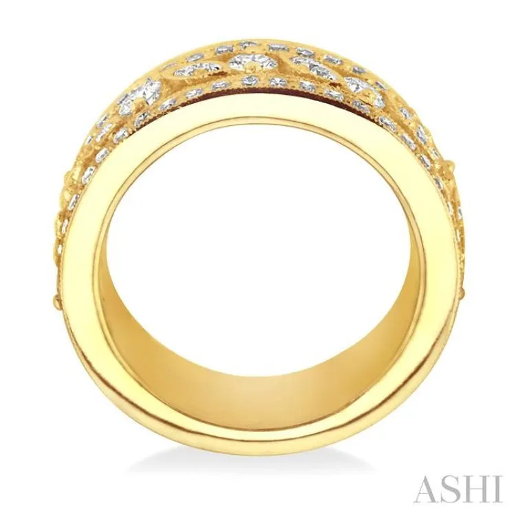 1 1/4 Ctw Diamond Wedding Band in 18K Yellow Gold