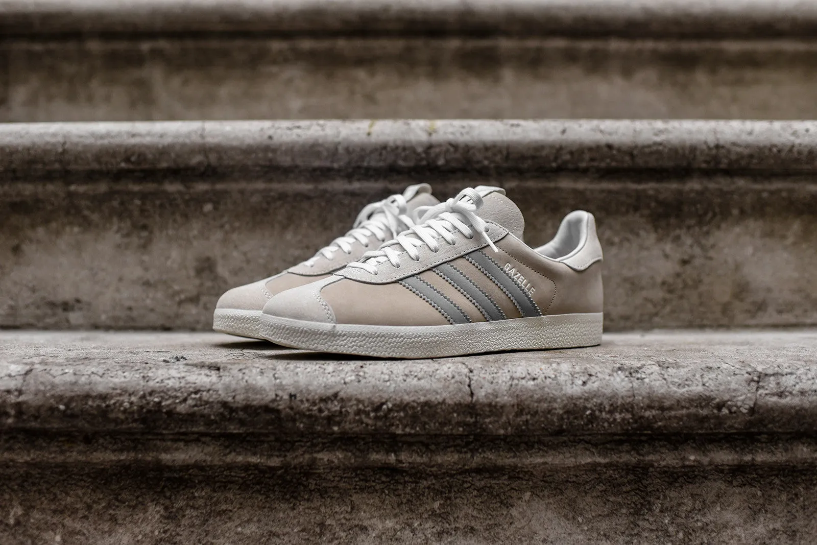 adidas Consortium x Alife x Starcow Gazelle - Beige / White