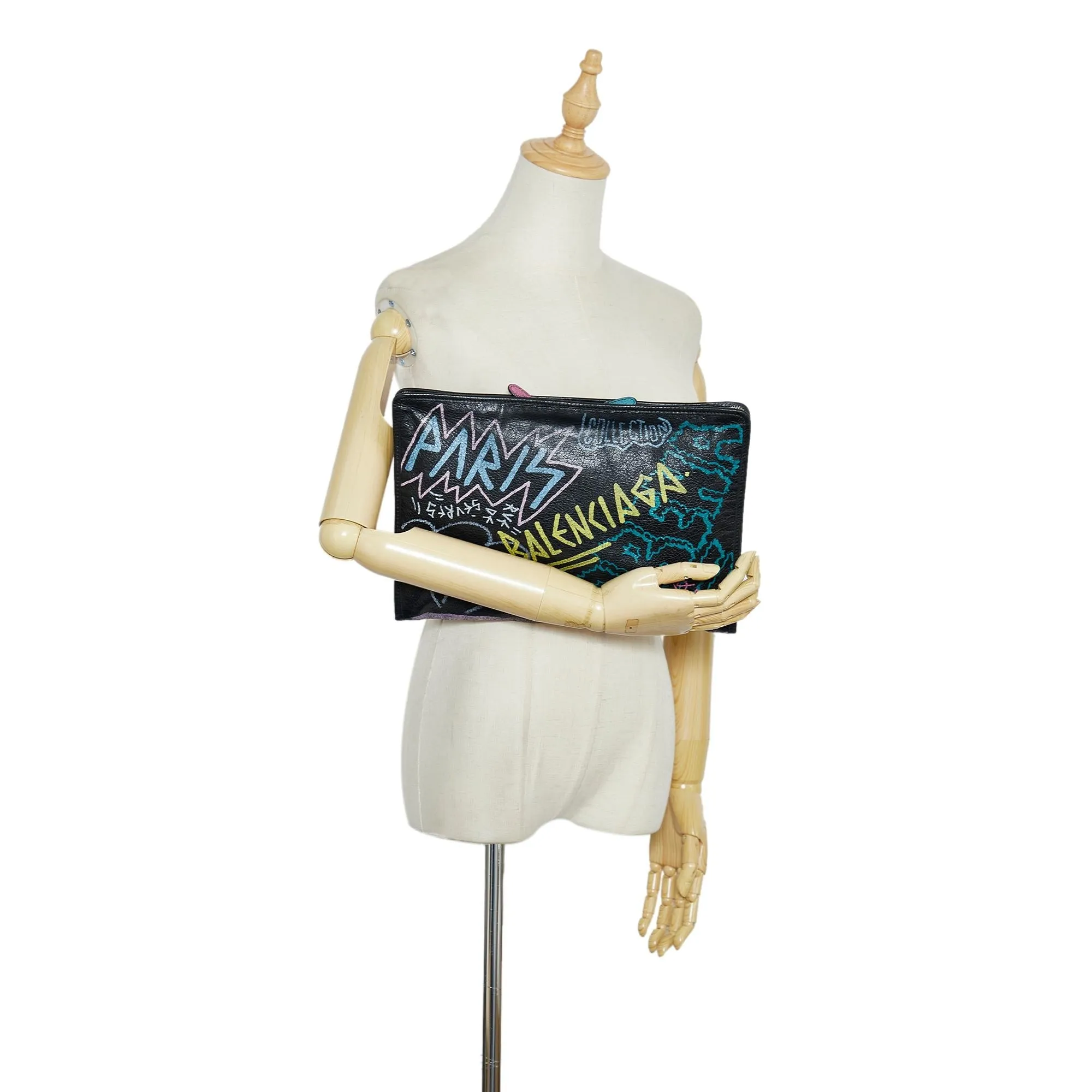 Balenciaga Graffiti Bazar Clutch Bag (SHG-3dtppR)