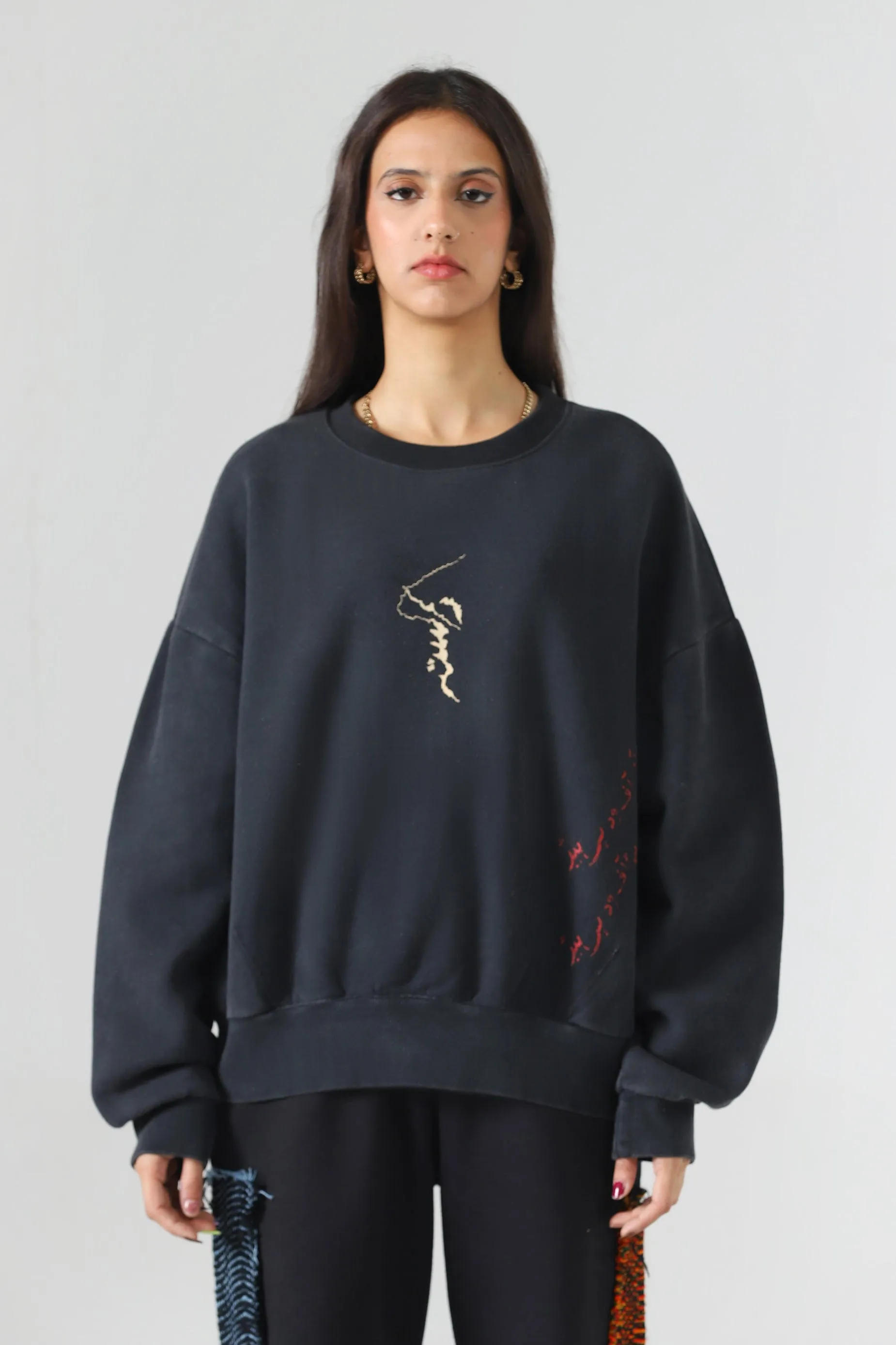 "WHITE RABBIT" OIL WASH SWEATSHIRT